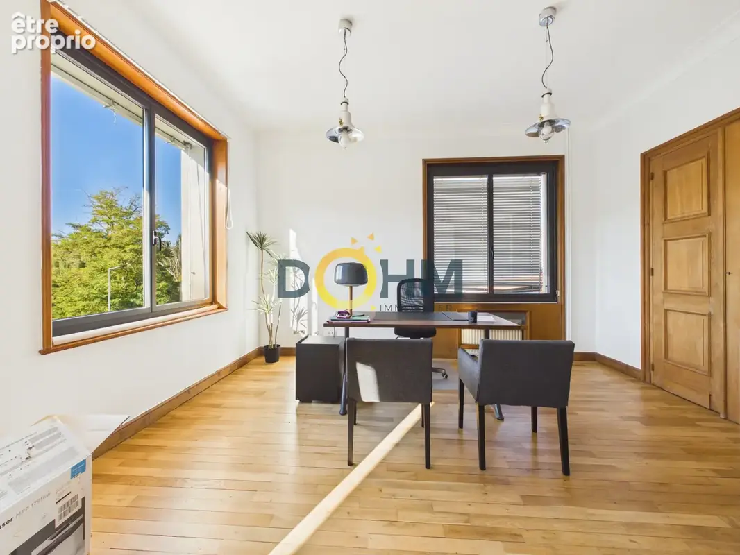 Un bien de caractère avec terrasse dans un bâtiment exceptionnel au cœur du Puy-en-Velay ! - photo 8
