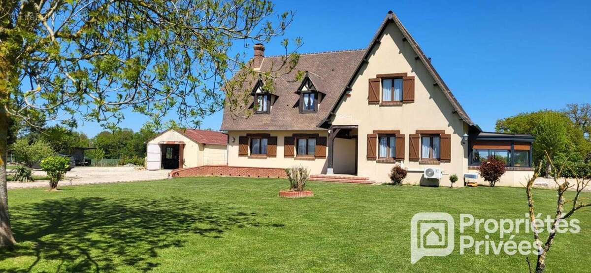 Grande maison traditionnelle et dépendances - photo 16