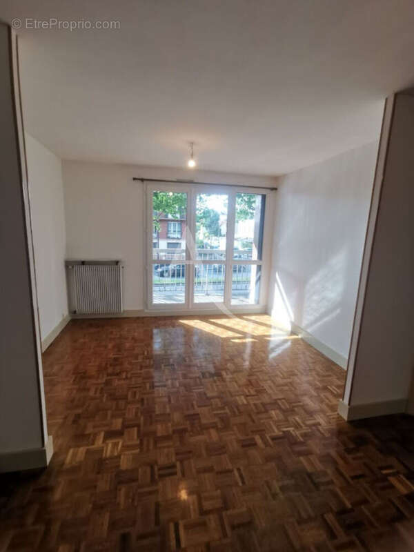 Appartement à LE BOURGET