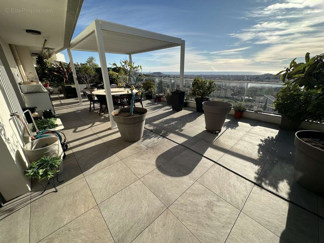 Appartement à NICE