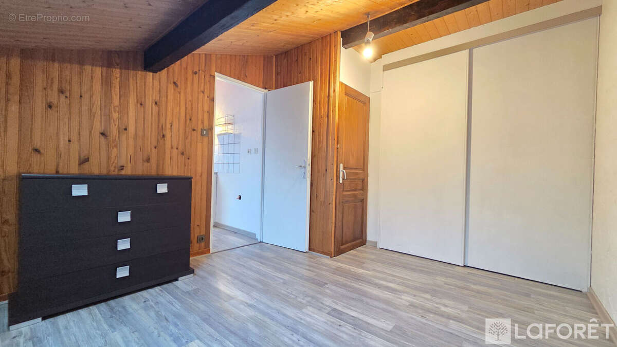 Appartement à GRANGES-NARBOZ