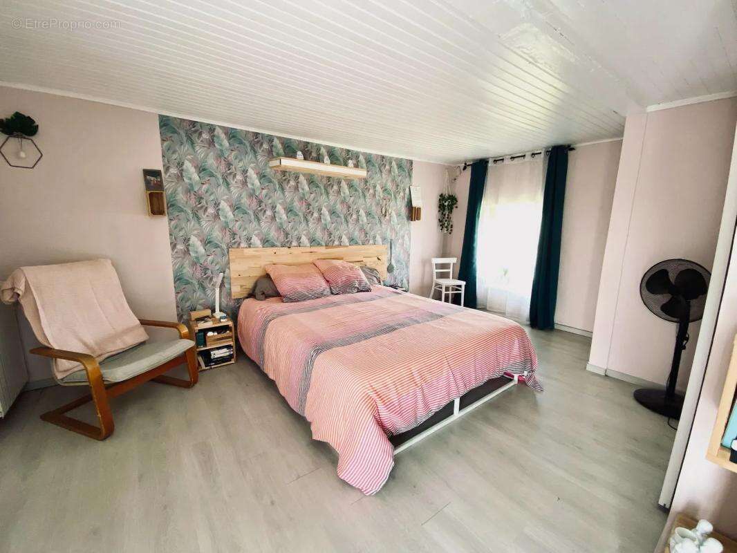 Maison à SAINT-BEAUZELY