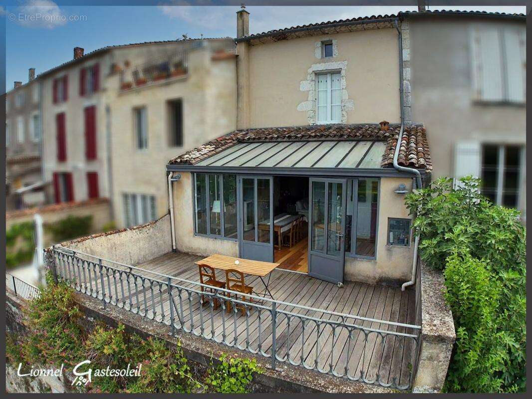 Maison de ville de caractère à vendre 3 à 4 chambres avec vue sur la Dordogne à SAINTE FOY LA GRANDE (33) - photo 27