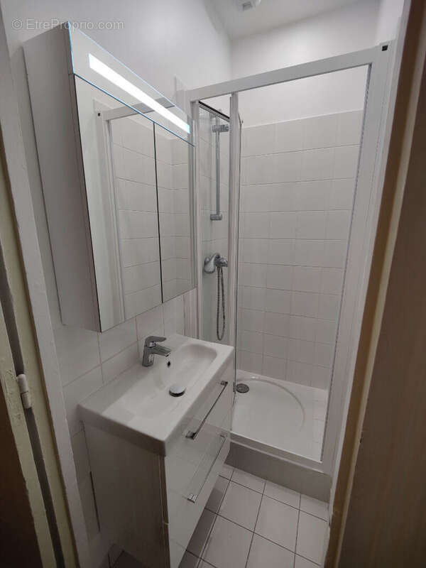 EXCLUSIVITE Appartement 15E ARRONDISSEMENT Paris 2 pièce(s) 30 m2 - photo 9