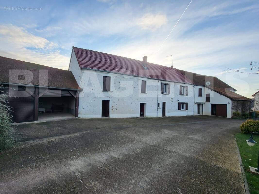 1 - Maison à CONDE-EN-BRIE