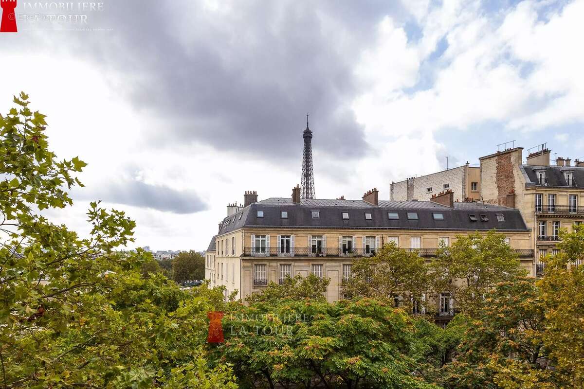 Appartement à PARIS-16E