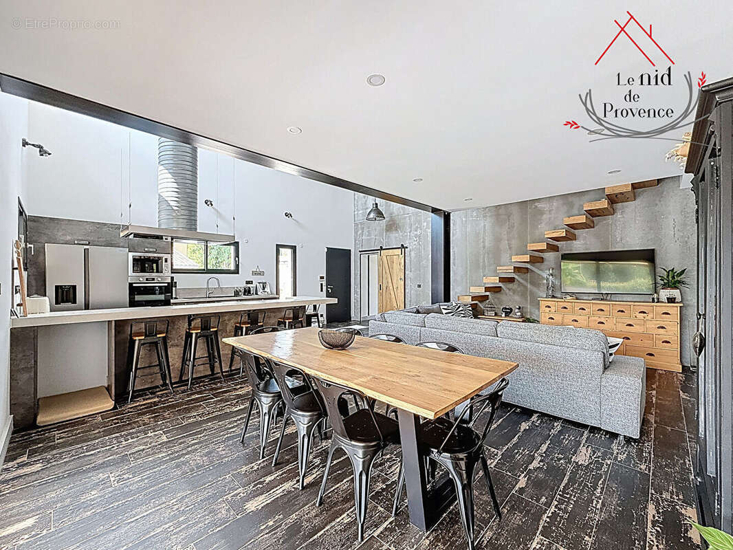 Maison à BEDARRIDES