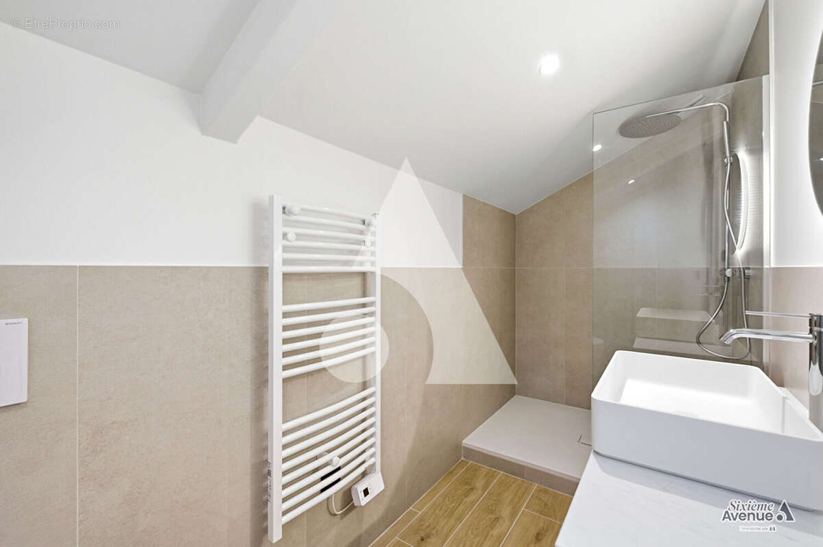 Appartement à MAISONS-ALFORT