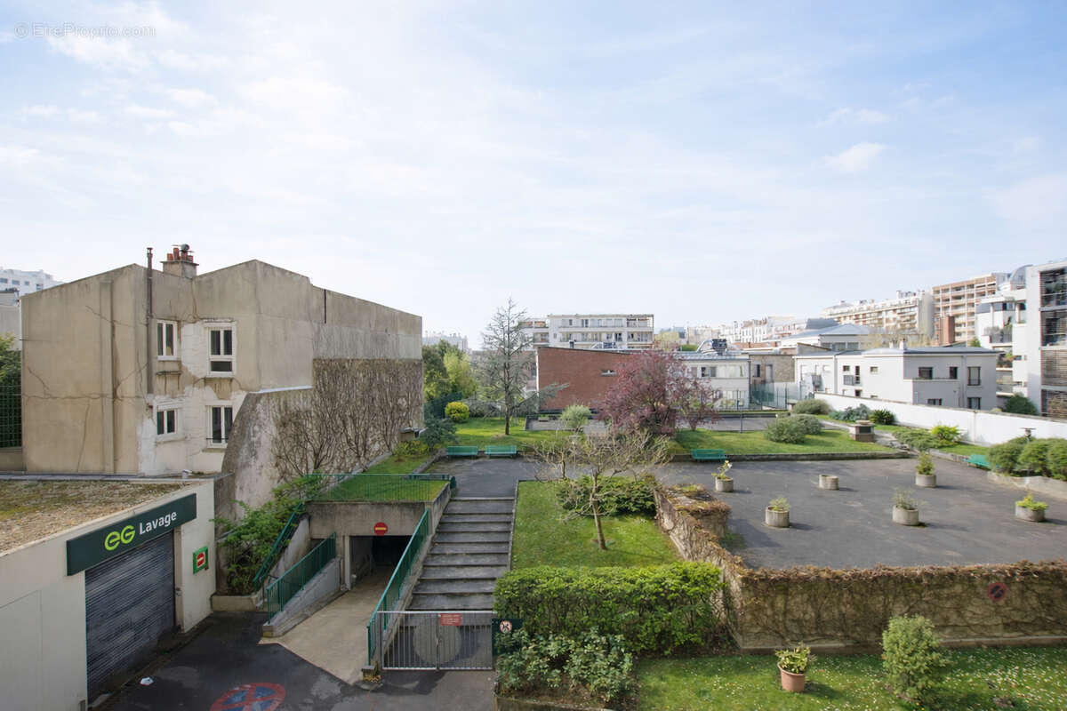 Appartement à MONTROUGE
