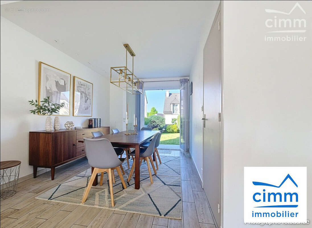 Maison à NOYAL-CHATILLON-SUR-SEICHE