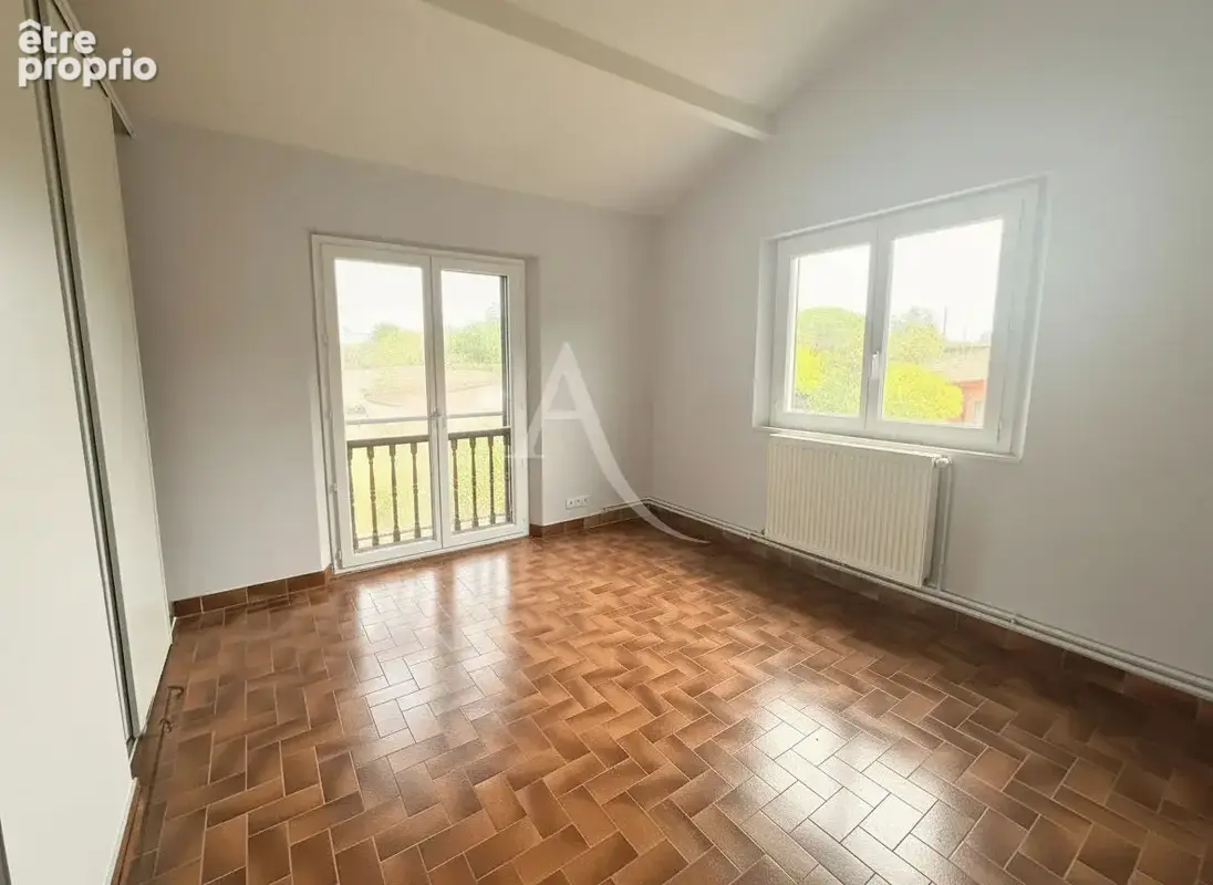 Maison L Isle Jourdain  T5  190 m2 - photo 12
