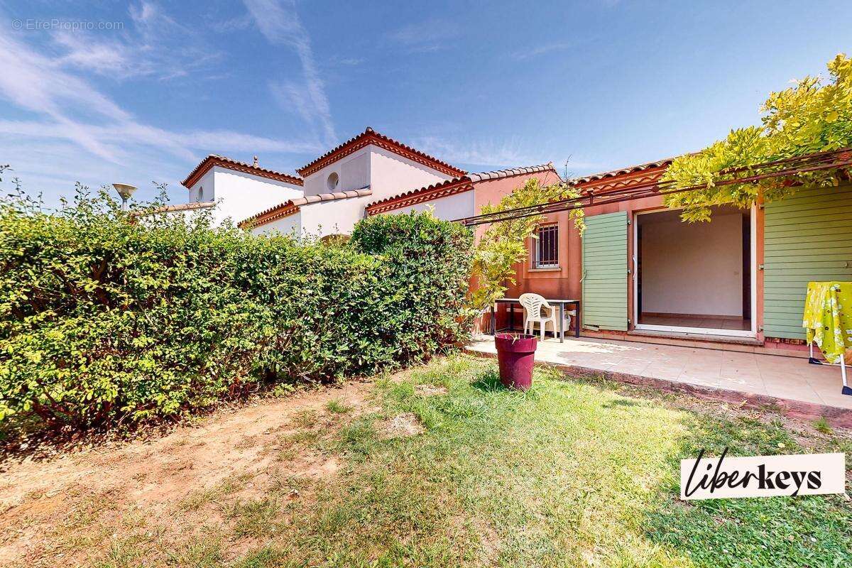 HOMPS : Sublime maison de 40m² avec extérieur vue sur le lac - photo 12