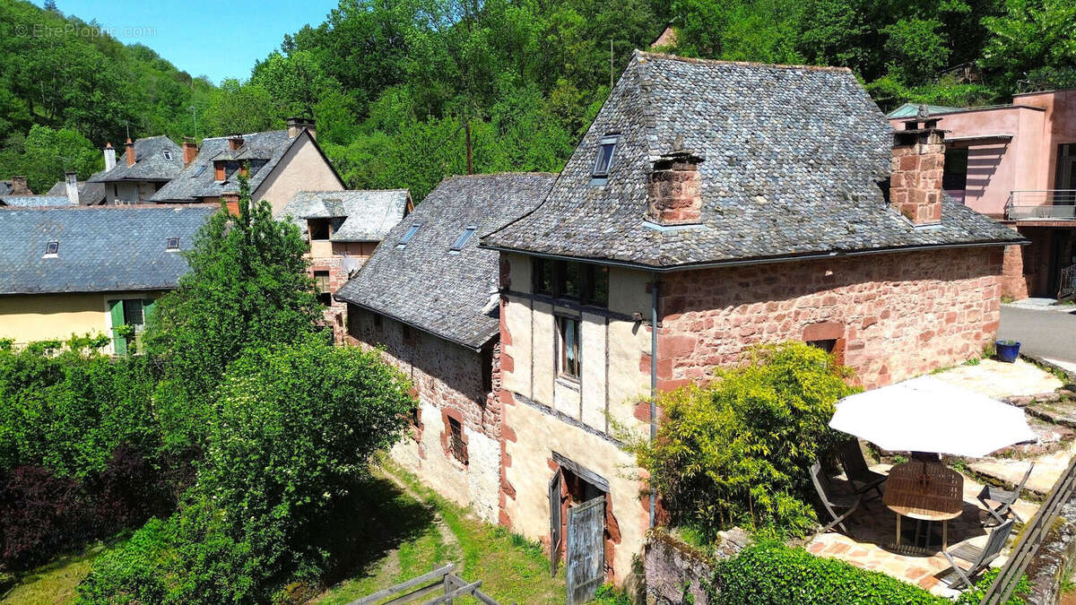 Maison Villecomtal 5 pièces 150 m2 + 76m²  aménageable sur 585 m² de terrain - photo 2
