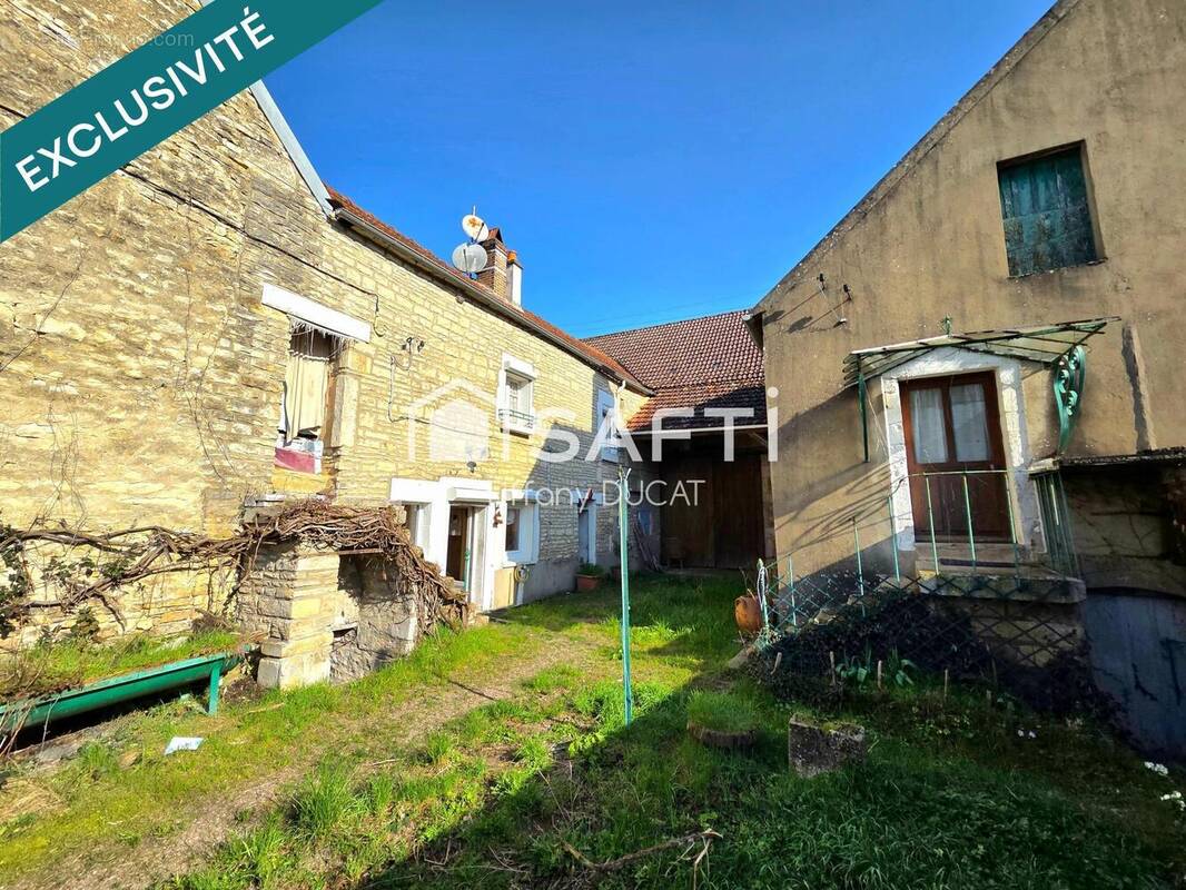 Photo 1 - Maison à TANLAY
