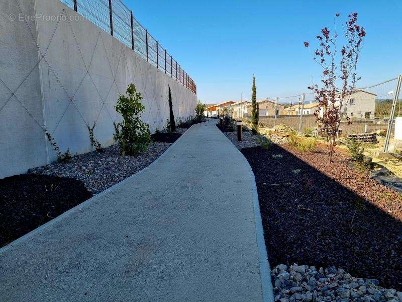 Terrain 352 m² à Servian  - photo 5