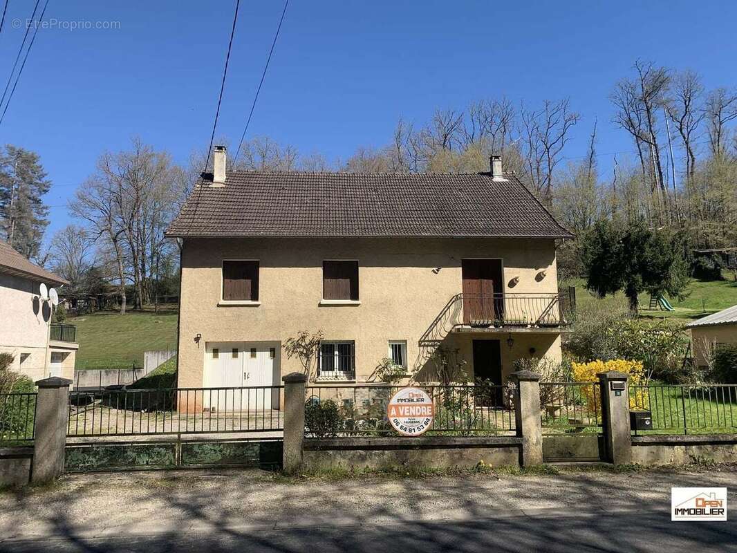 Maison à COSNAC