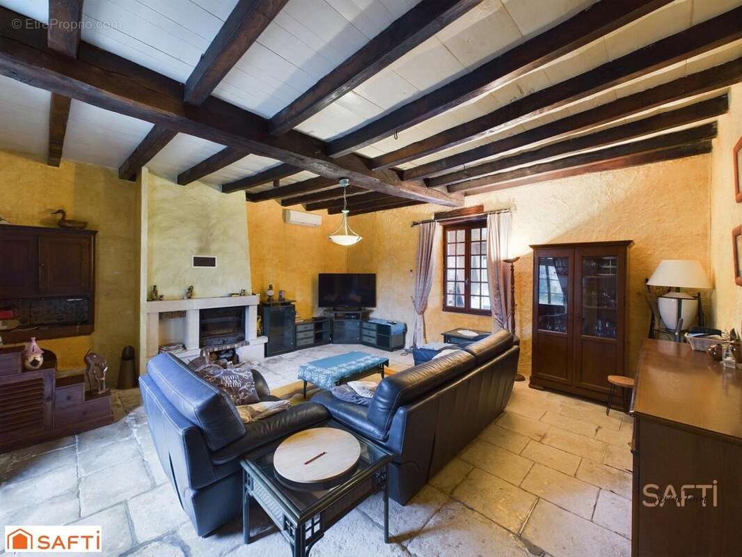 Maison 185 m² à La Jaudonniere  - photo 5