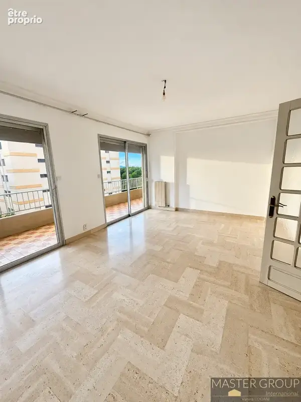 Appartement de type T3 avec terrasse, loggia, cave et garage en option   Parc Berthault, Ajaccio - photo 4