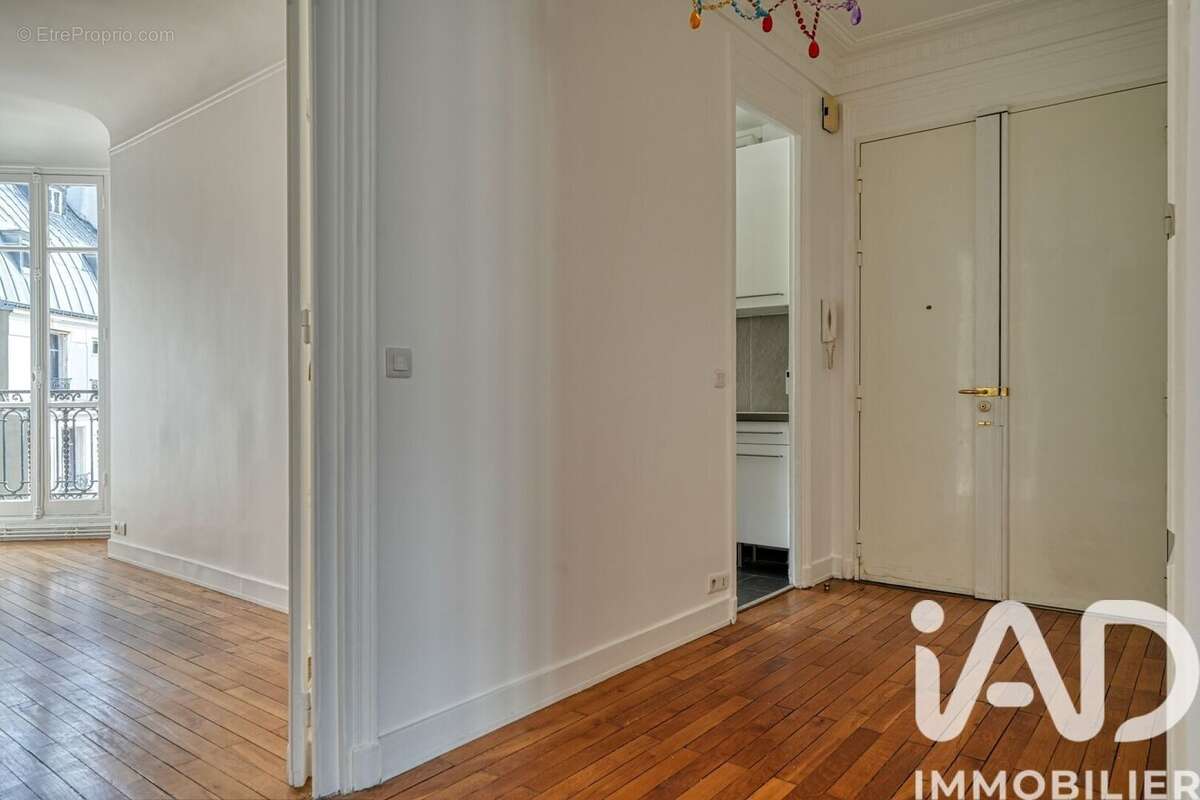 Photo 9 - Appartement à PARIS-17E