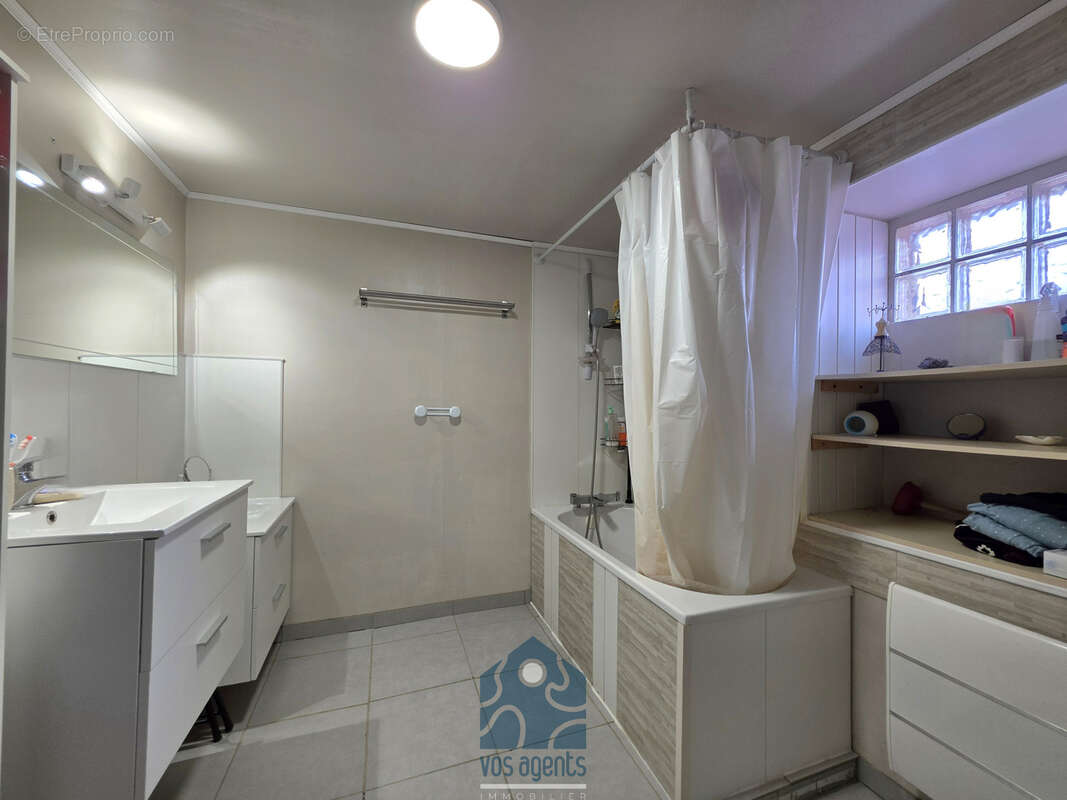 Maison individuelle 5 pièces avec cave, grange, combles aménageables et terrain - photo 8