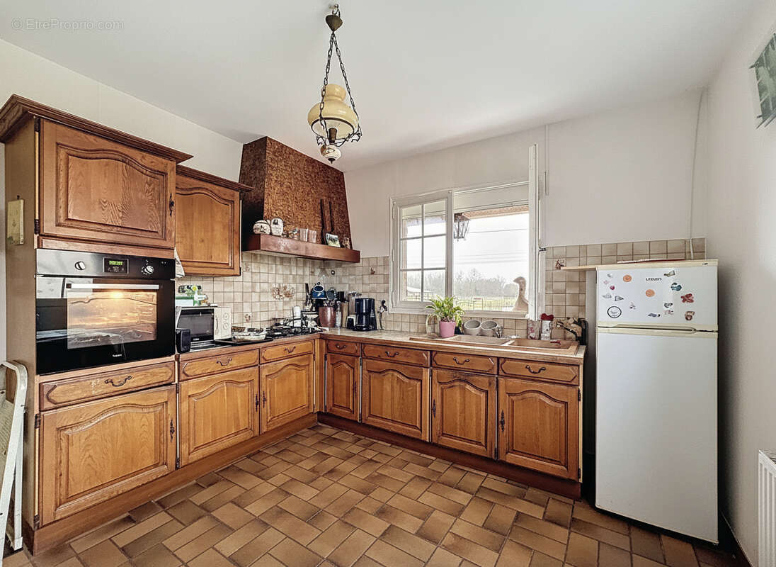 Maison à MONTREUIL-BELLAY