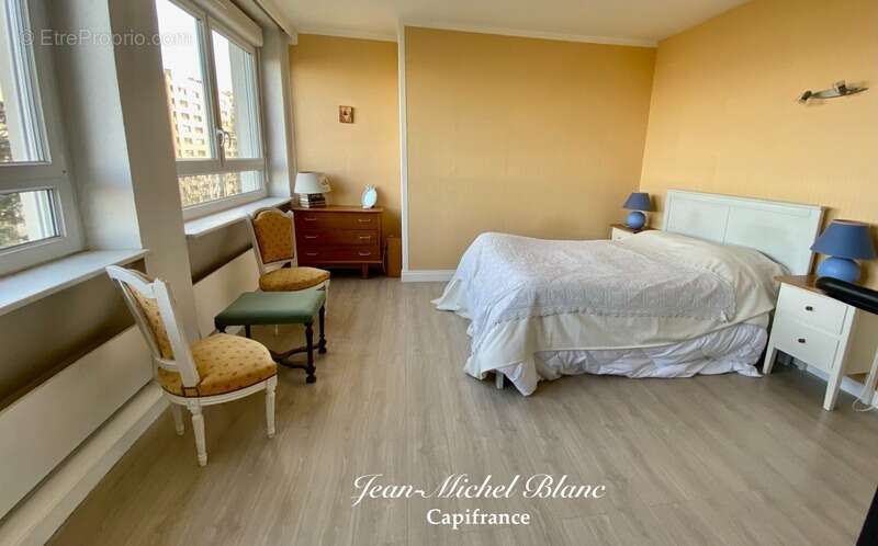 Appartement à SAINTE-FOY-LES-LYON