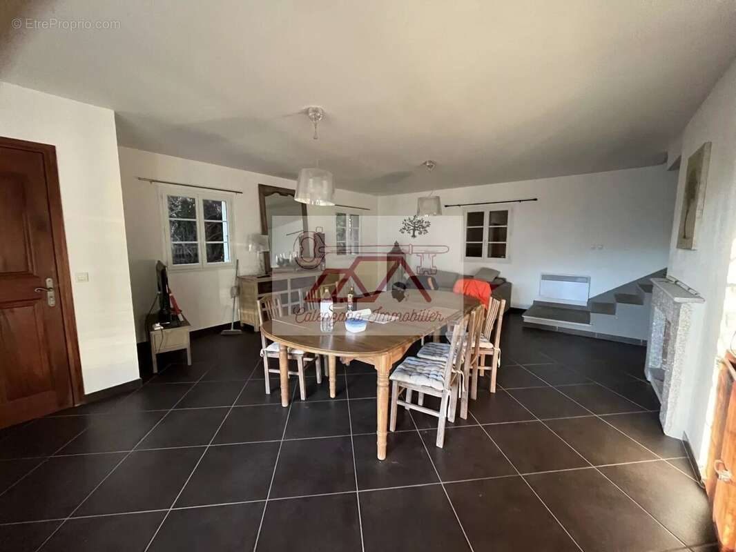 Maison à MONTEGROSSO