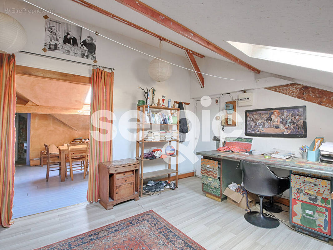 Appartement à IVRY-SUR-SEINE