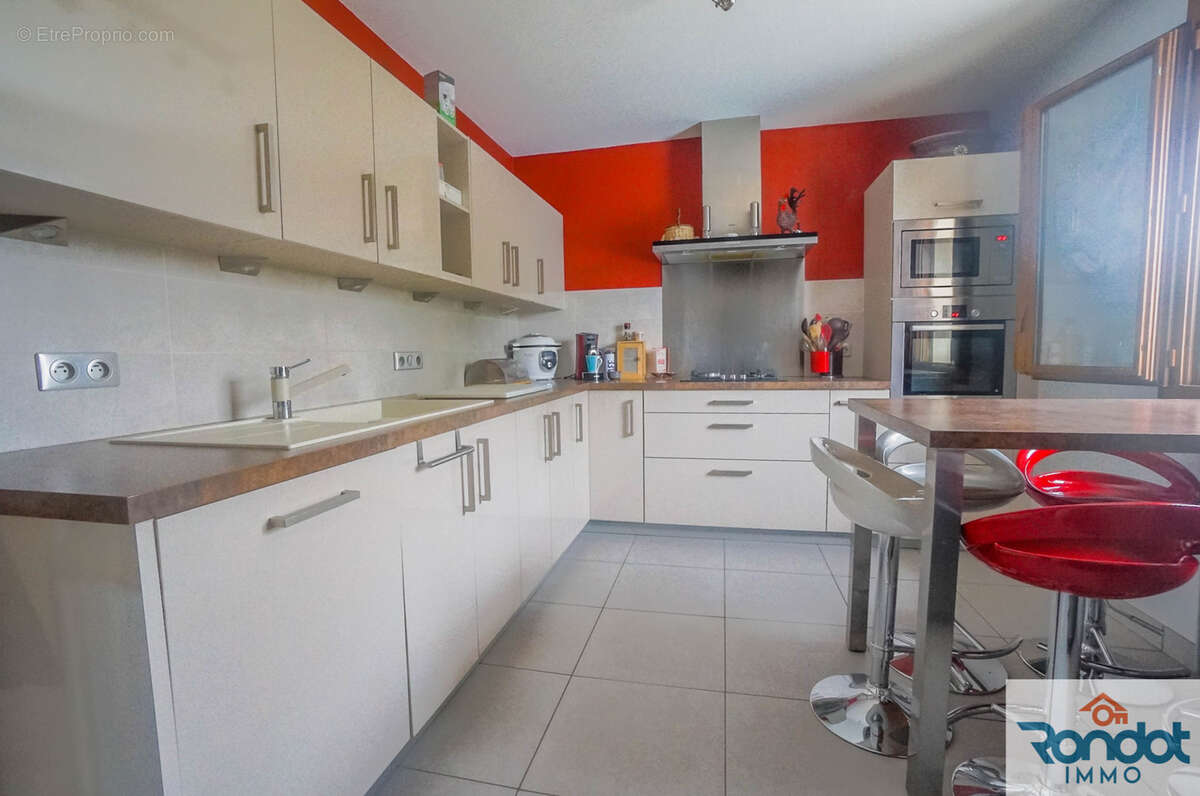 Maison à CRECEY-SUR-TILLE