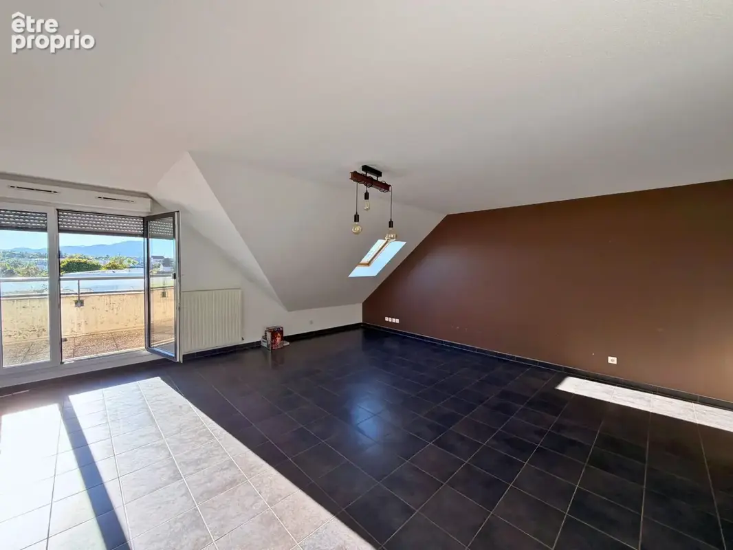 Appartement 5 pièces 115 m² à vendre à Ensisheim (68190) - photo 2