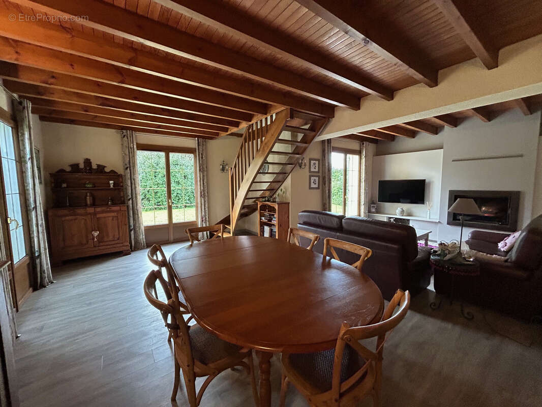 Maison à BARBASTE