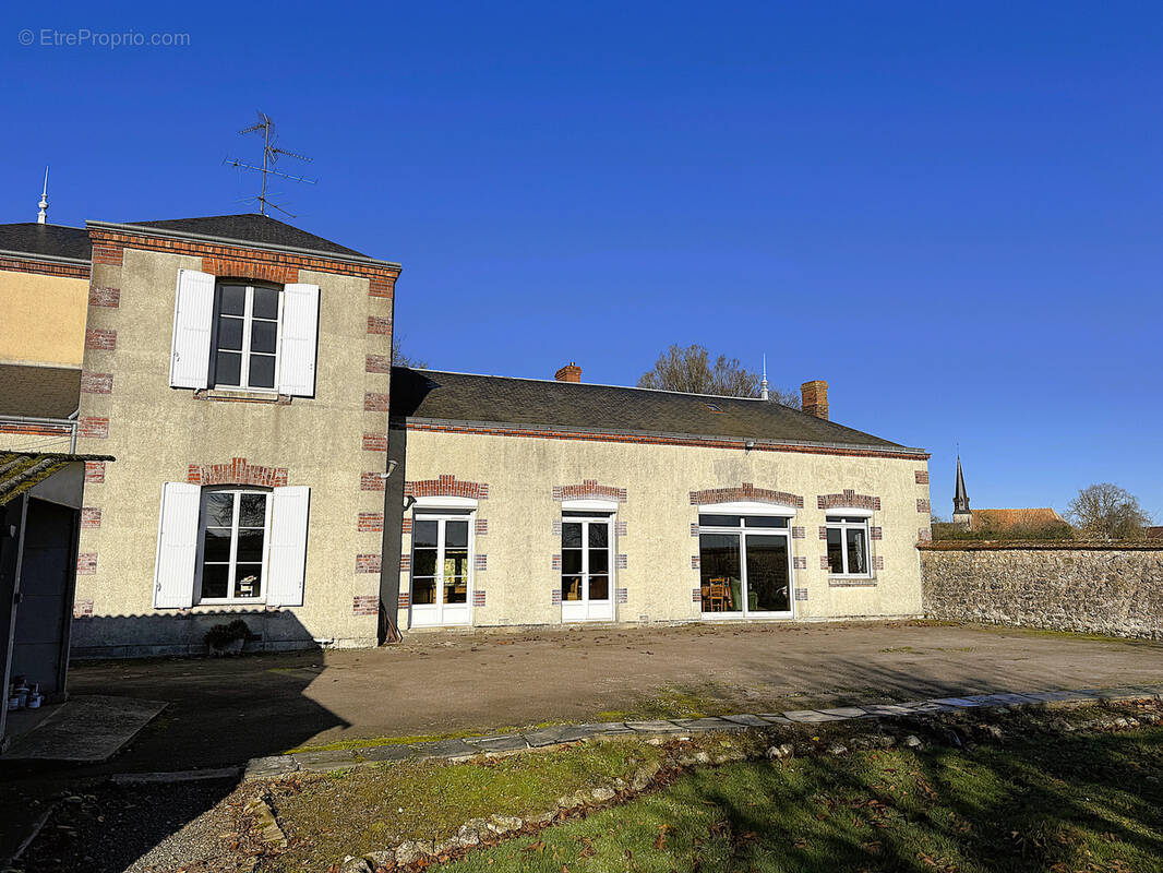 Maison à BEAUVILLIERS