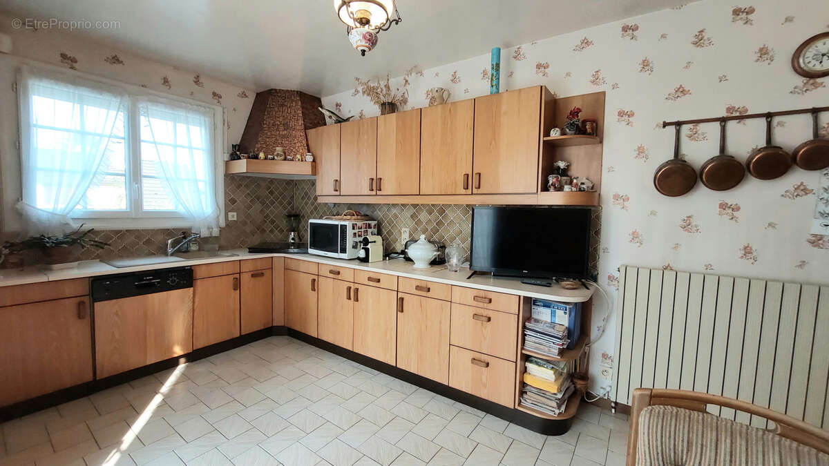 Maison à PONT-SUR-YONNE