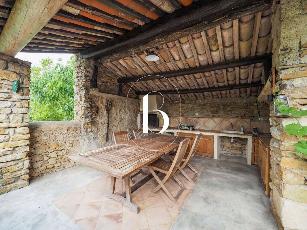 Maison à GOUDARGUES