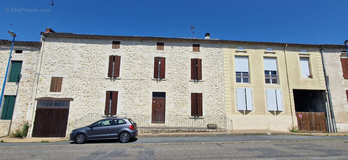 Maison à BAZAS