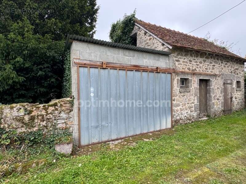 Maison à ARNAC-LA-POSTE