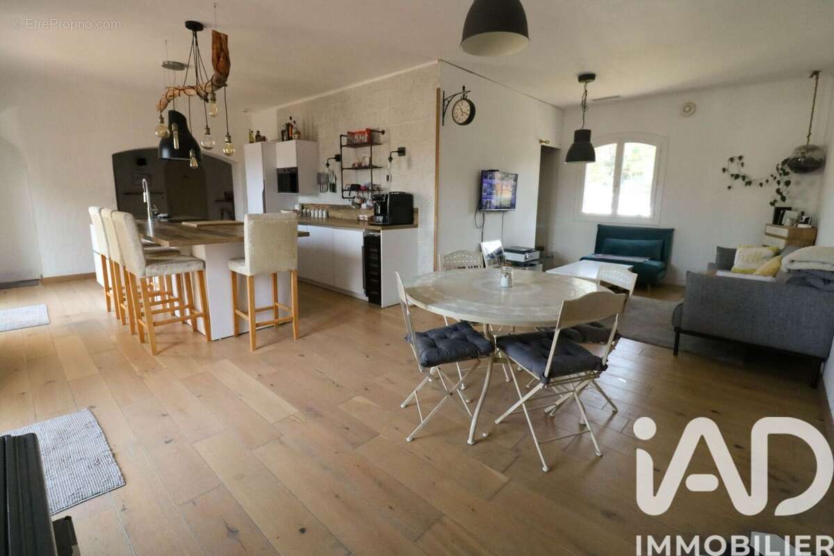 Maison 114 m² à La Roquebrussanne  - photo 5