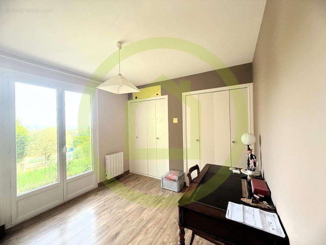 Maison à BELLEGARDE-POUSSIEU