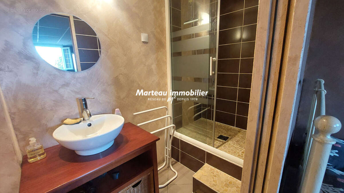 AIGNÉ : Propriété 7 pièces - photo 8