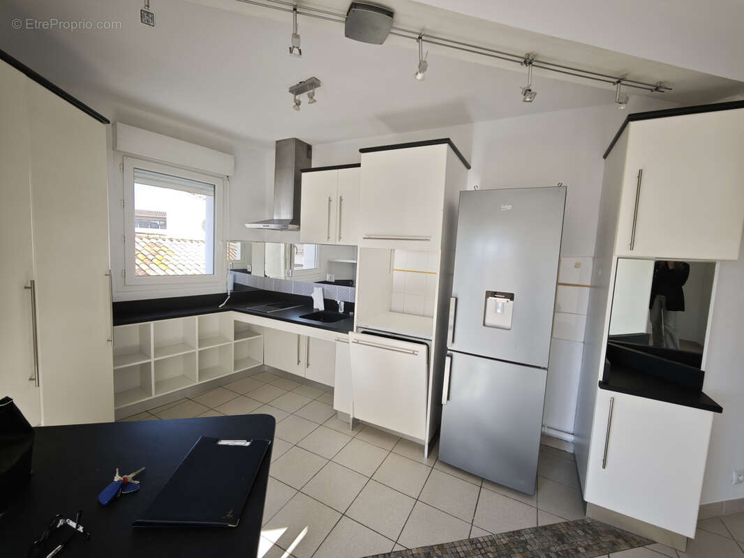 Appartement à MAUGUIO