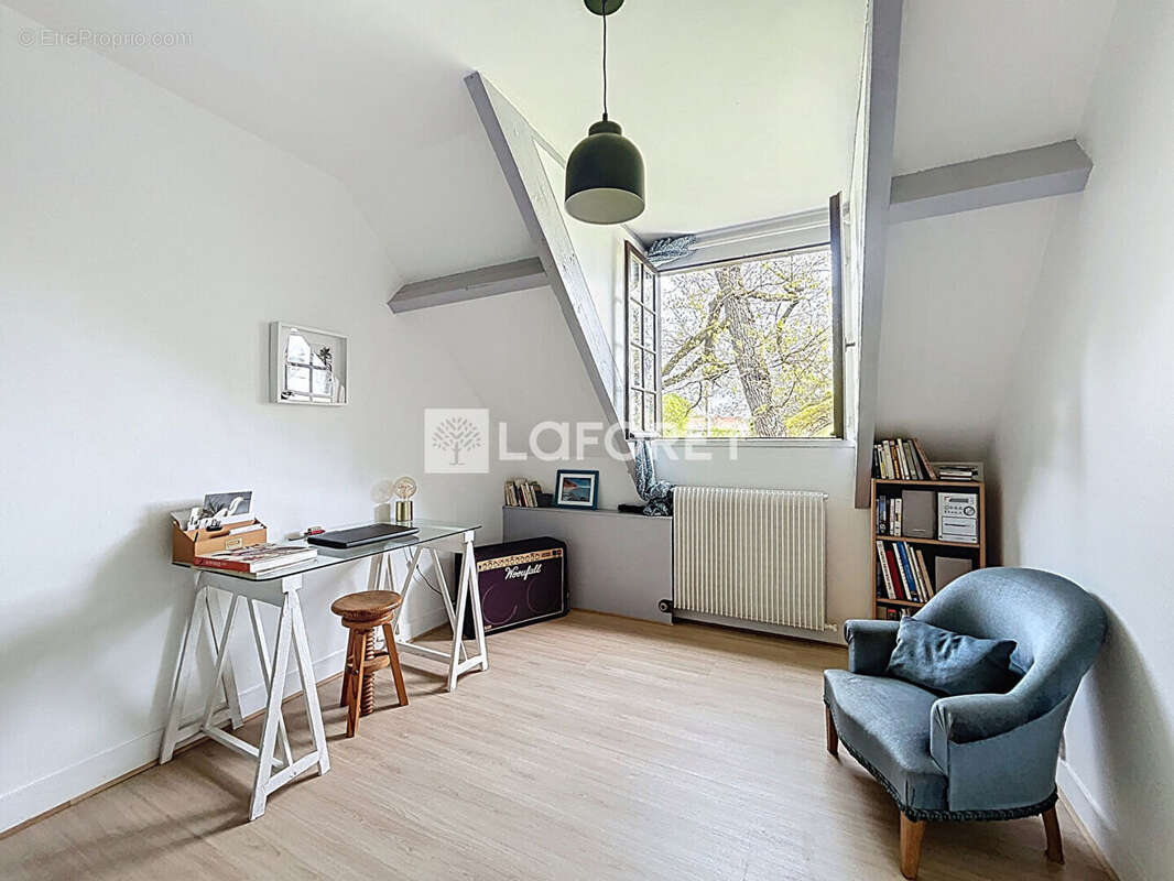 Maison à VERNEUIL-SUR-SEINE