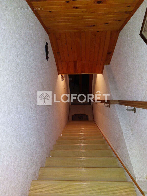 Maison à AUDUN-LE-TICHE