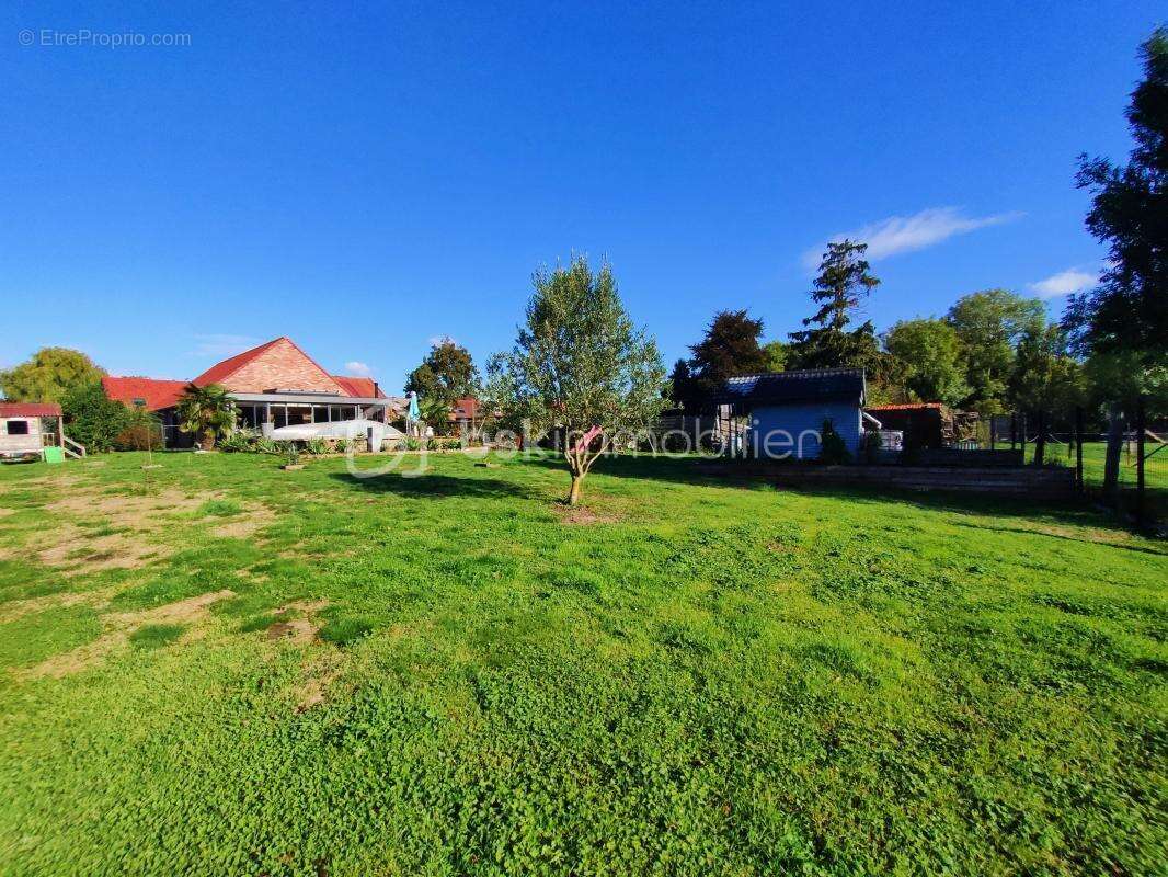 Maison à CAMPHIN-EN-CAREMBAULT