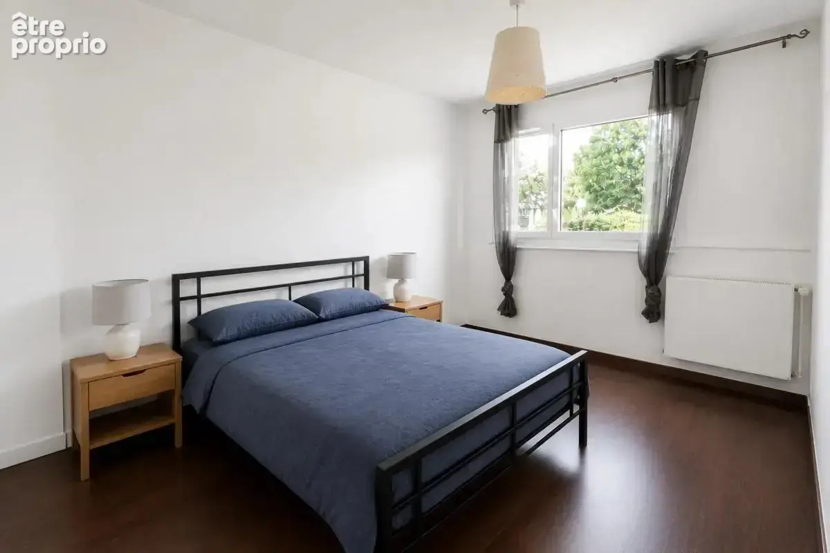 Appartement F4 de 76m2 en rez-de-chaussée dans résidence rénovée - photo 2