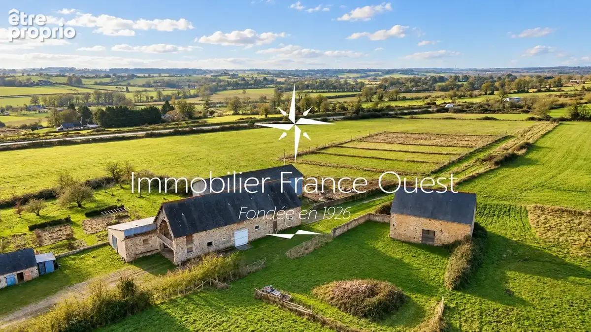 Photo Terrain à Saint-Jean-Sur-Erve au prix de 232 300€