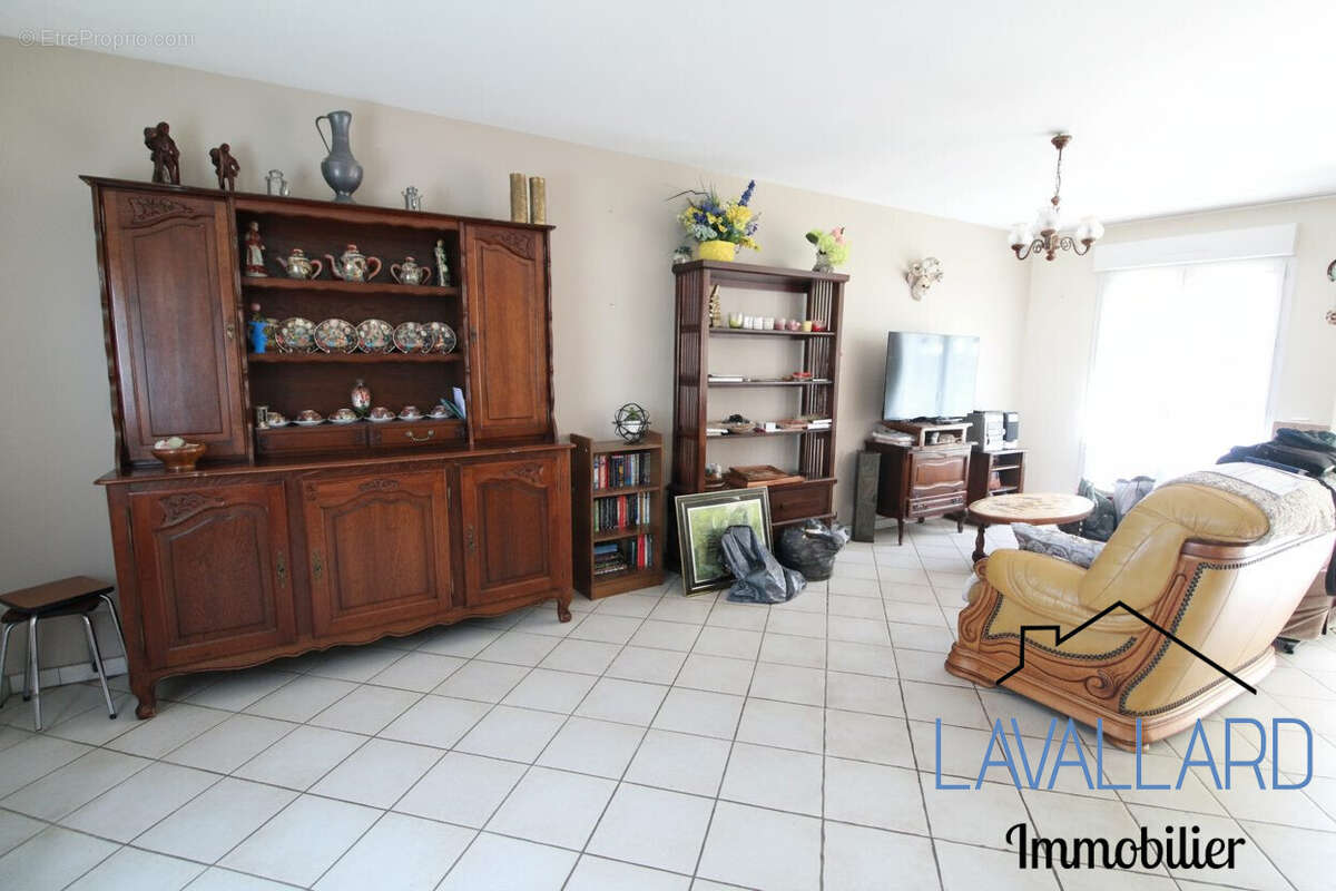 Maison à BEAUVAL