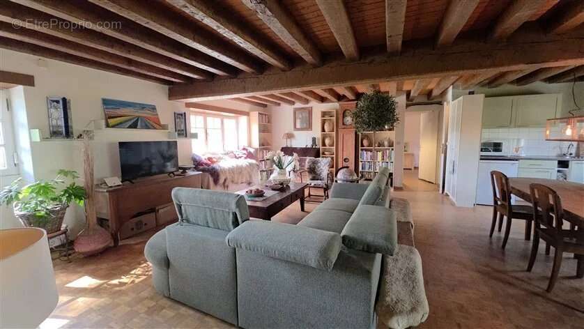 Maison à CHAILLAC
