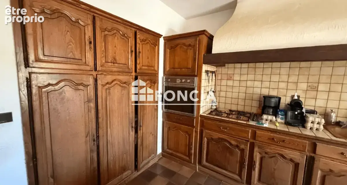 Hyères Ouest — Maison familiale de 138 m² avec garage, jardin et double terrasse - photo 3