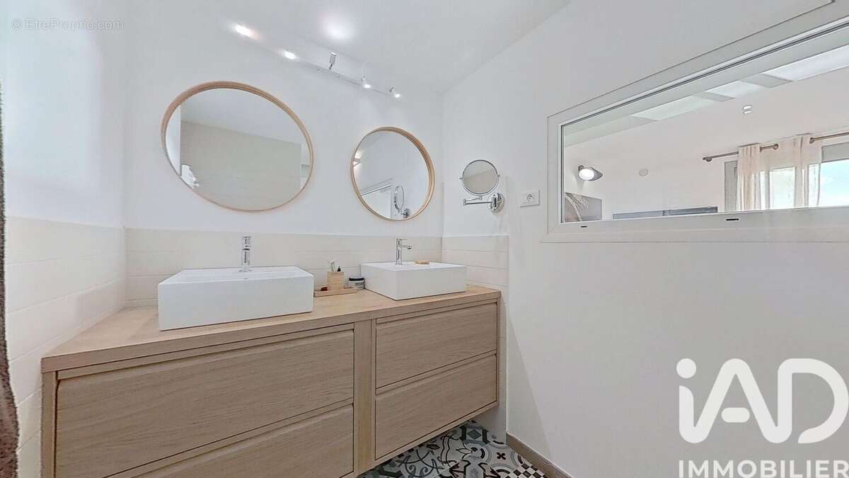 Photo 8 - Appartement à LA SEYNE-SUR-MER
