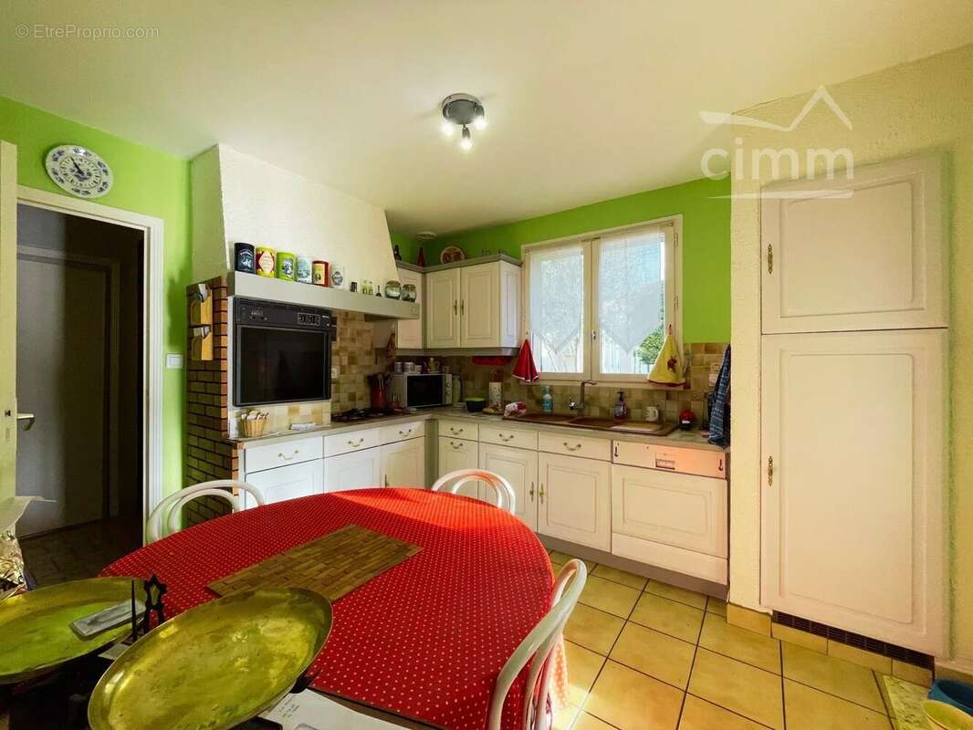 Maison à ROUSSILLON